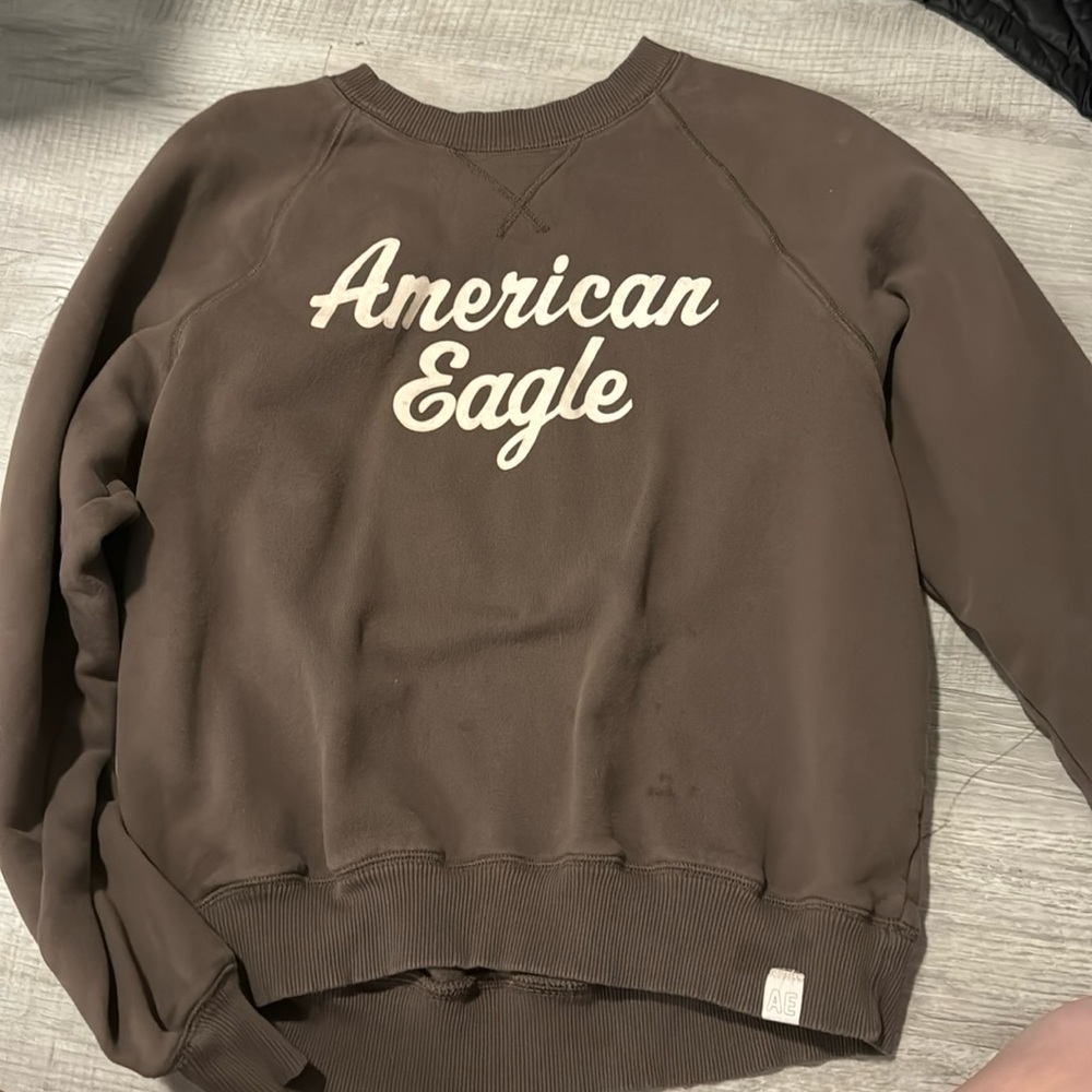 american eagle crewneck